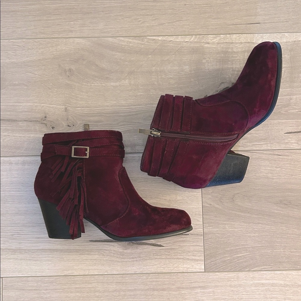 Women’s Burgundy Suede Ankle Boots - Stylish Fringe Accent
